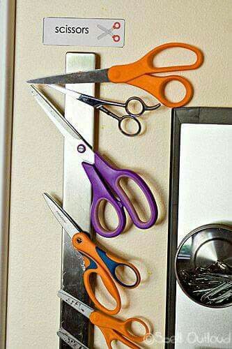 organized scissors attached to the magnet