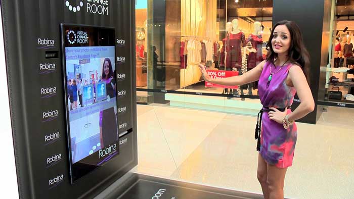 Touchless-interactive-virtual-display-at-a-mall