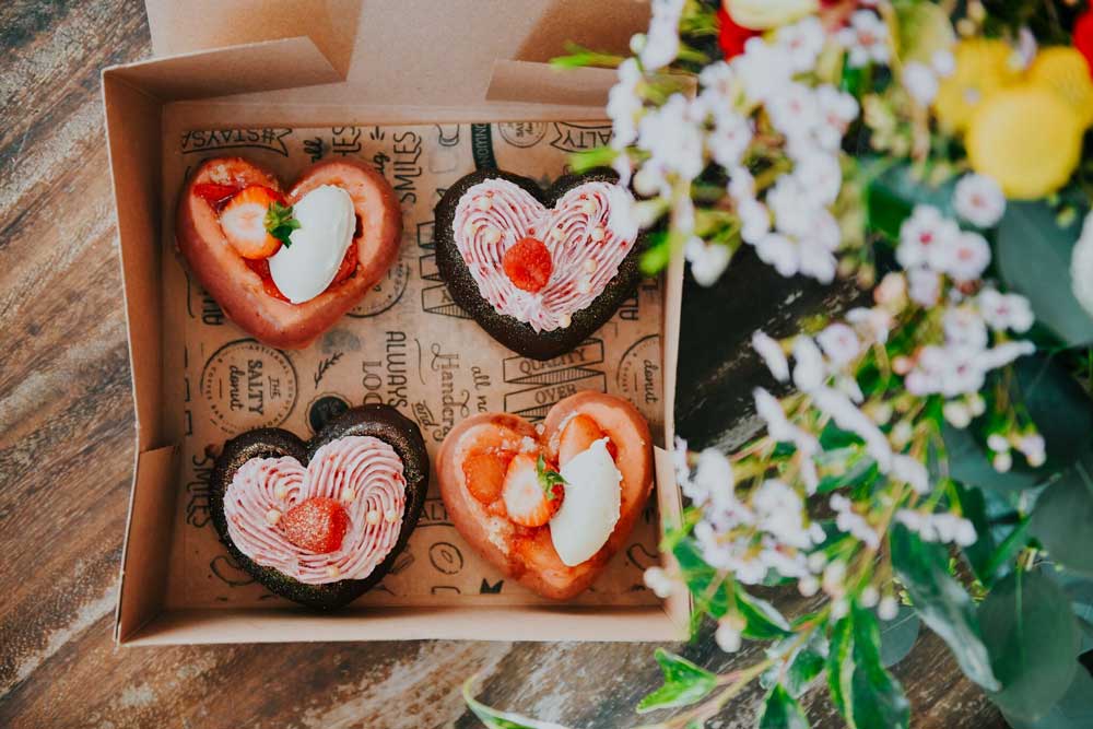 Valentine-hearts-cupcakes