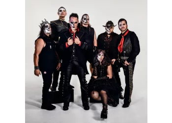Mariachi Rock Revolution: Symphony en Fuego!